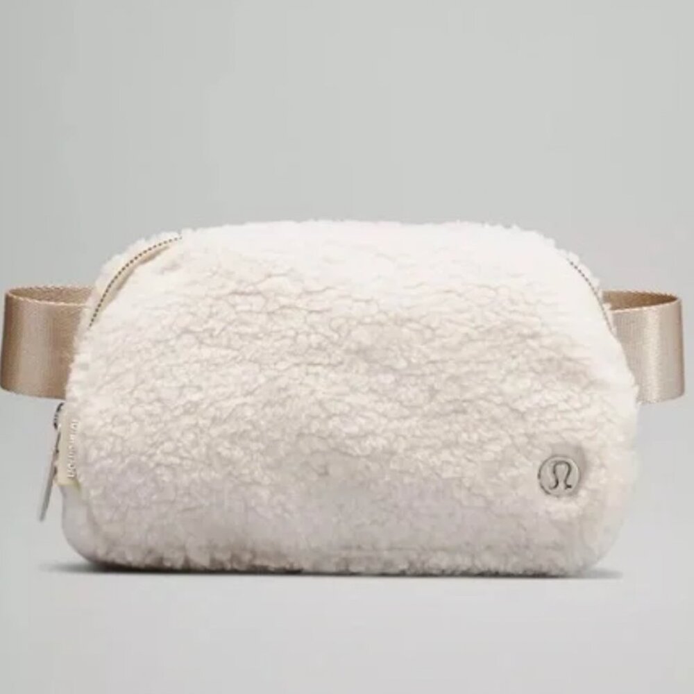 Lululemon Everywhere Belt Bag-Natural Ivory Fleece